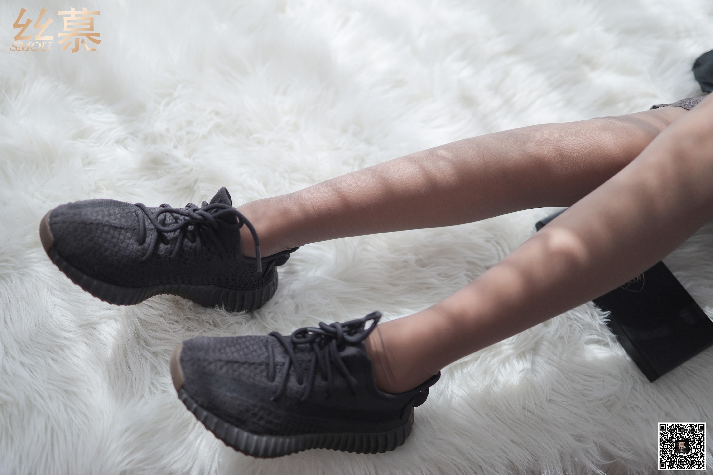 丝慕写真 特写集 TX041《缠在腿上的双丝诱惑-米朵》